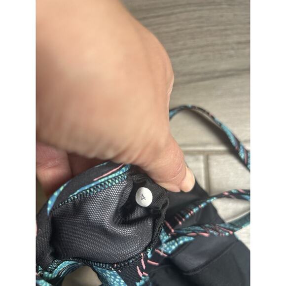 lululemon athletica Teal and Black Patterned Sports Bra - Picture 3 of 3